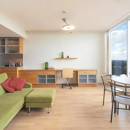 Revalia Fahle Airport Bus-Station Apartments With Best Views Tallinna Exterior photo